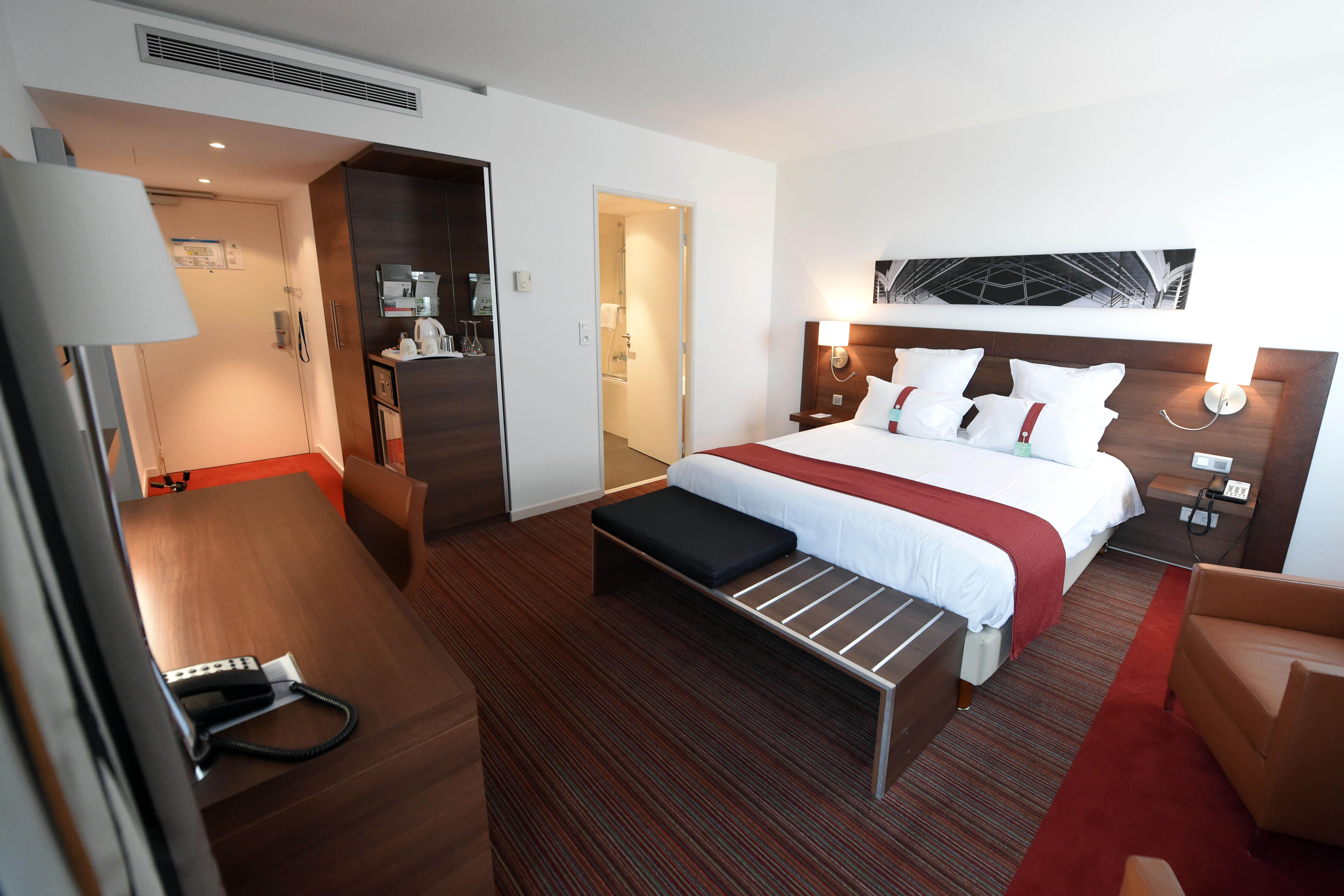 Hotel By Ihg 4*